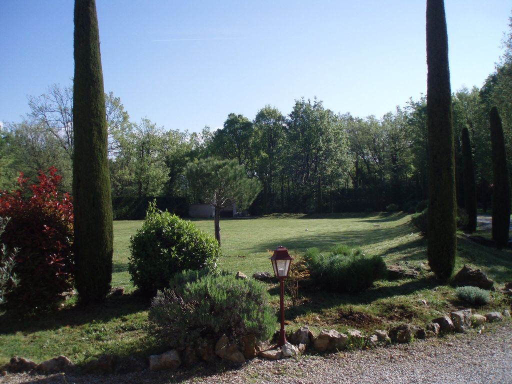 Property photo 2 of 29