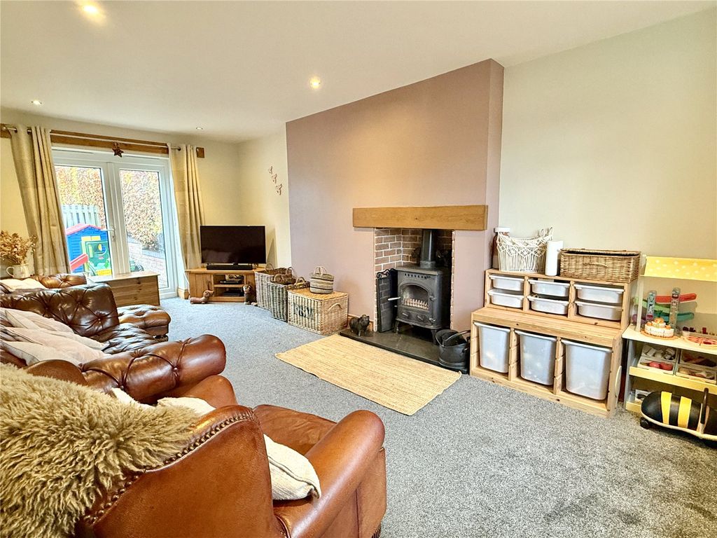 Property photo 2 of 16 Picture No. 01