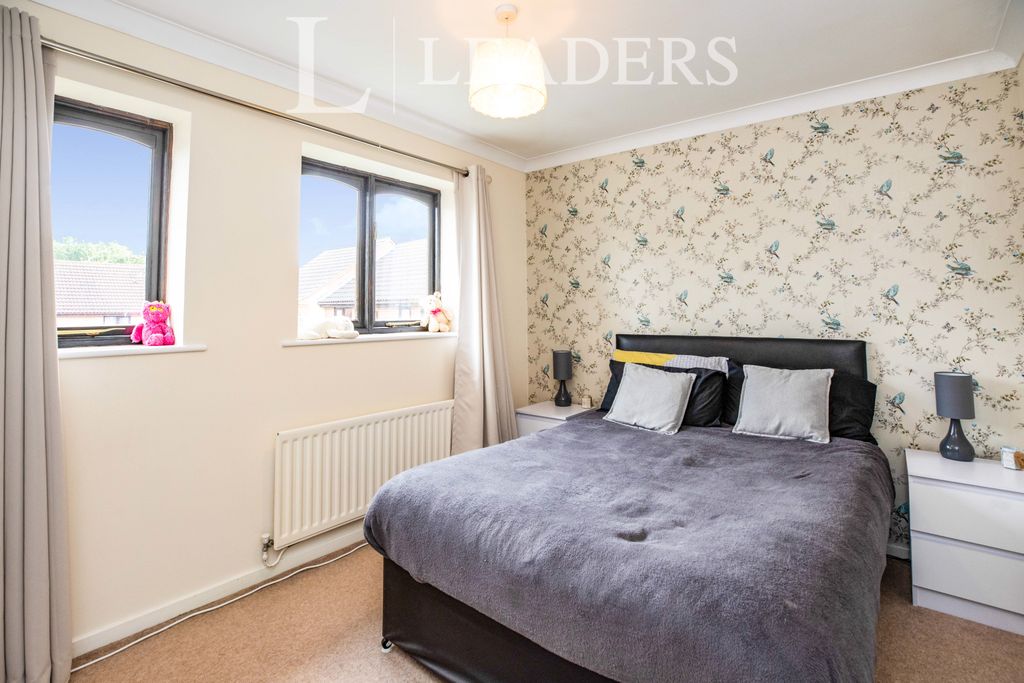Property photo 3 of 10 3