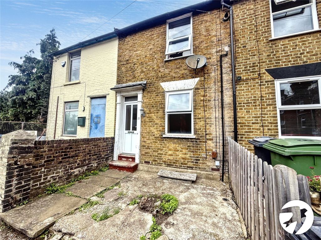 Property photo 1 of 14 External