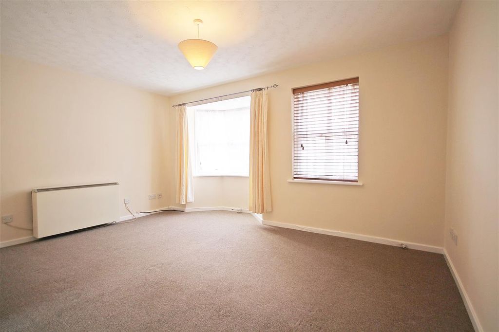 Property photo 3 of 5