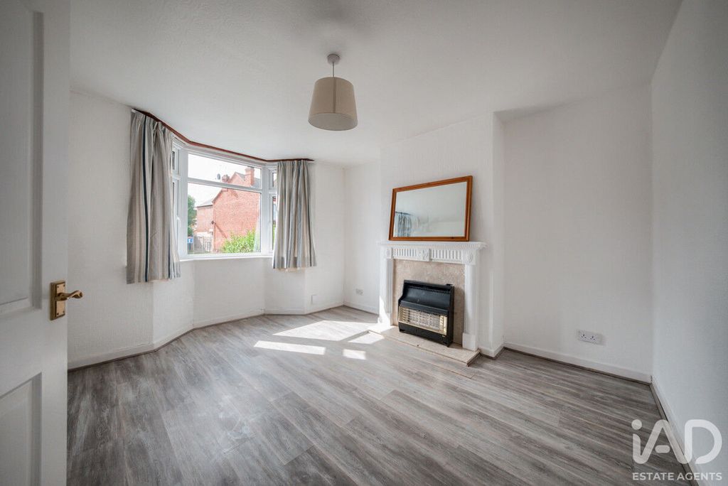 Property photo 2 of 22