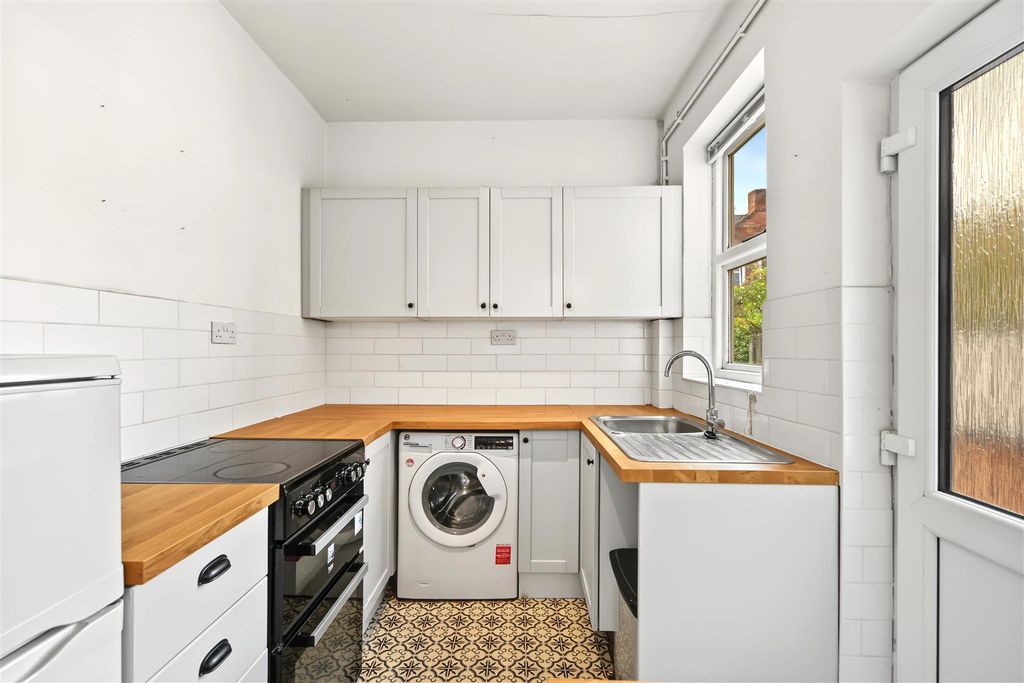 Property photo 3 of 16 Kitchen_3.Jpeg