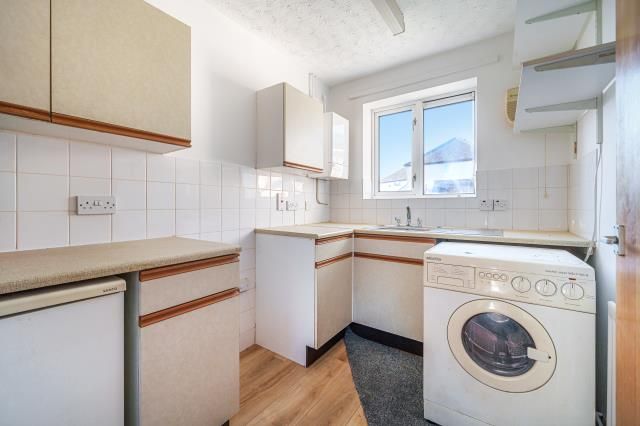 Property photo 2 of 12 Kitchen