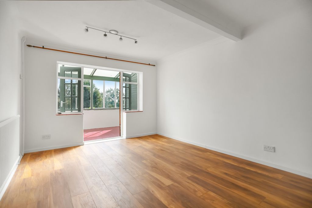 Property photo 2 of 22 296A40802