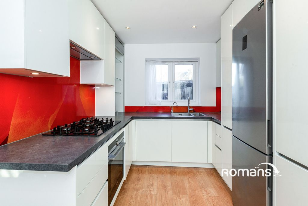 Property photo 1 of 11 Photo
