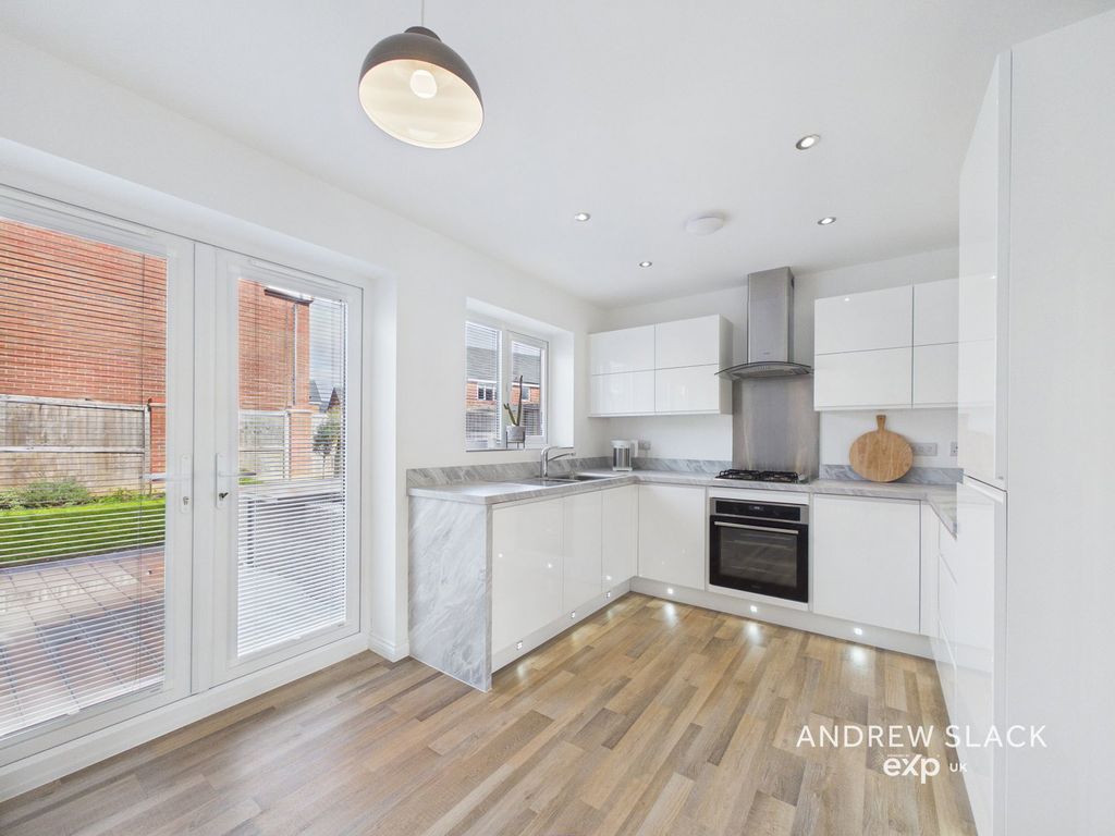 Property photo 2 of 23