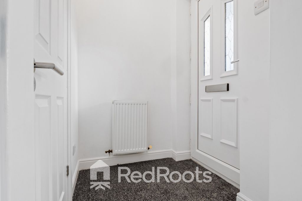 Property photo 3 of 16 4689335
