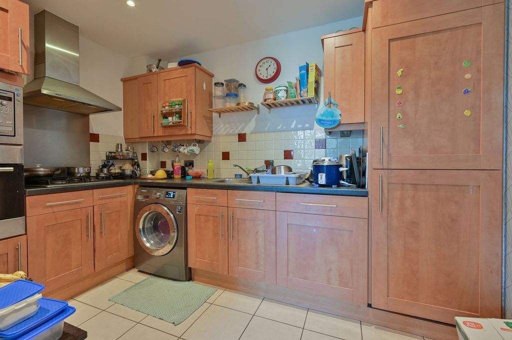 Property photo 3 of 11