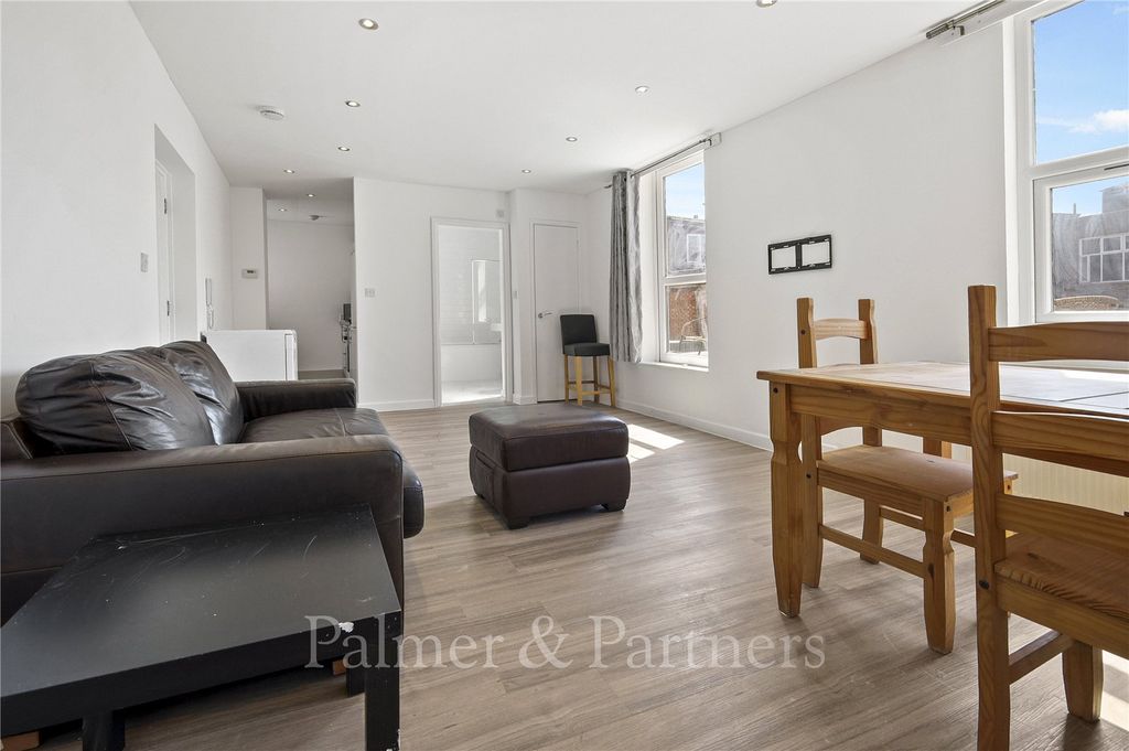 Property photo 2 of 6 Picture No. 05