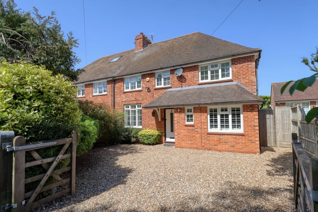 Property photo 1 of 17 Picture No. 11