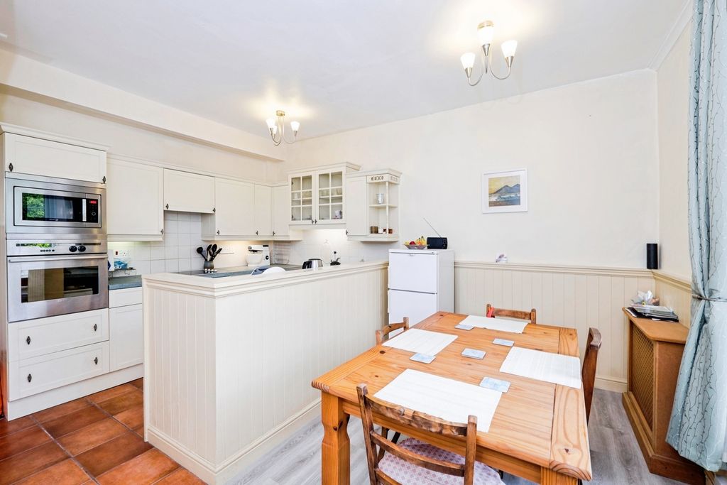 Property photo 2 of 16 Pbox-Img.Jpg
