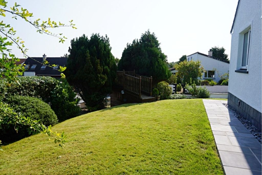 Property photo 2 of 30 Garden