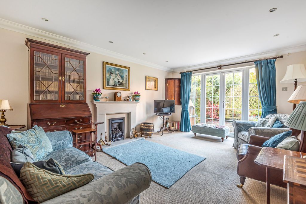 Property photo 2 of 12 Photo 07