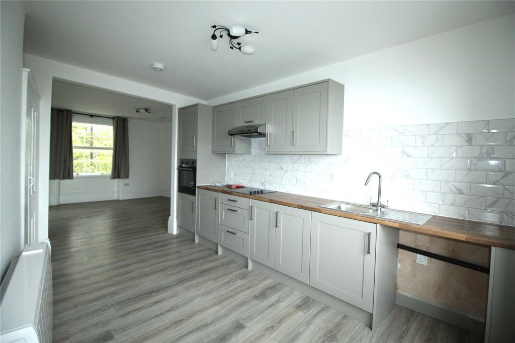 Property photo 3 of 11 Picture No. 11