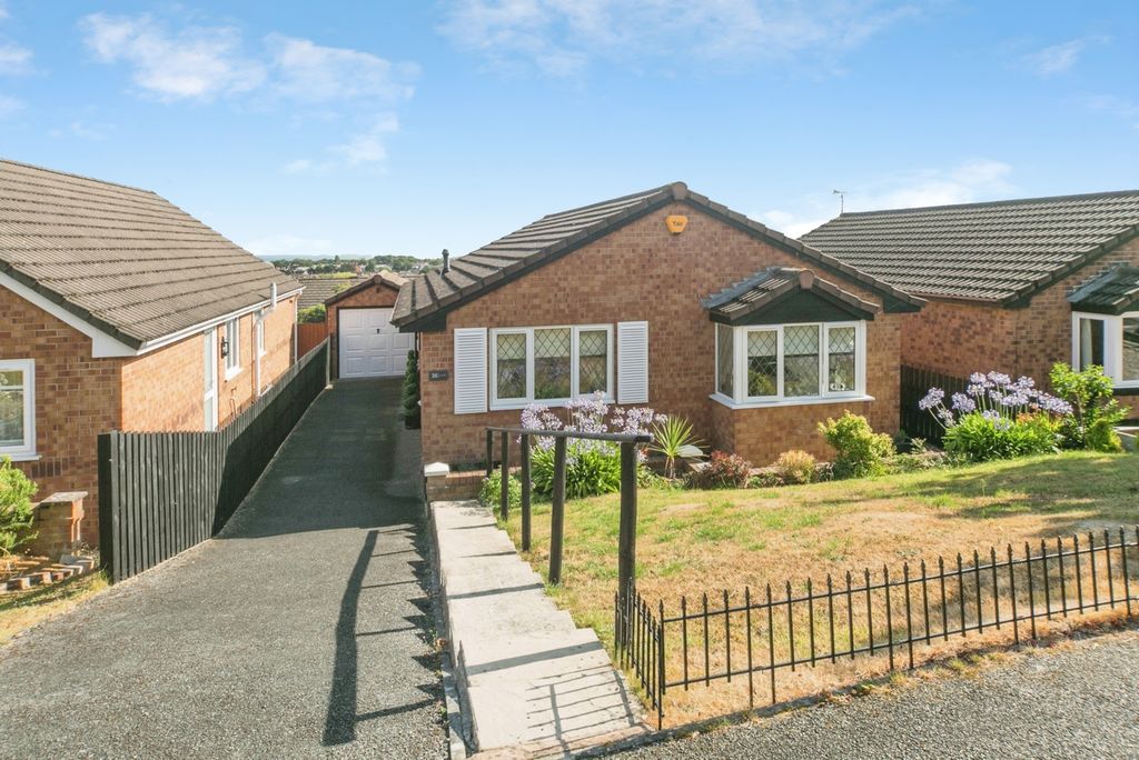 Property photo 1 of 18 Pbox-Img.Jpg