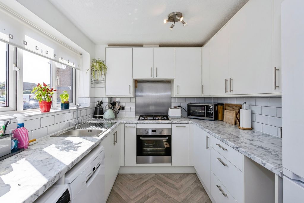 Property photo 3 of 15 Pbox-Img.Jpg