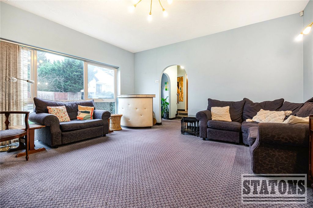 Property photo 3 of 16 Picture No. 09