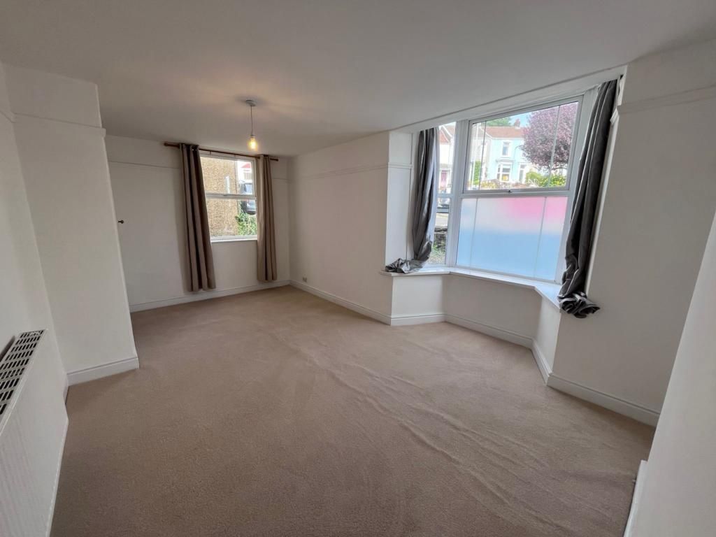 Property photo 3 of 6 Master Bedroom