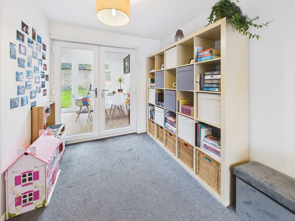 Property photo 3 of 23 Cam04789G0-Pr0056-Still005