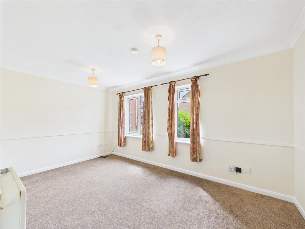 Property photo 3 of 6 Cam02435G0-Pr0247-Still003.Jpg