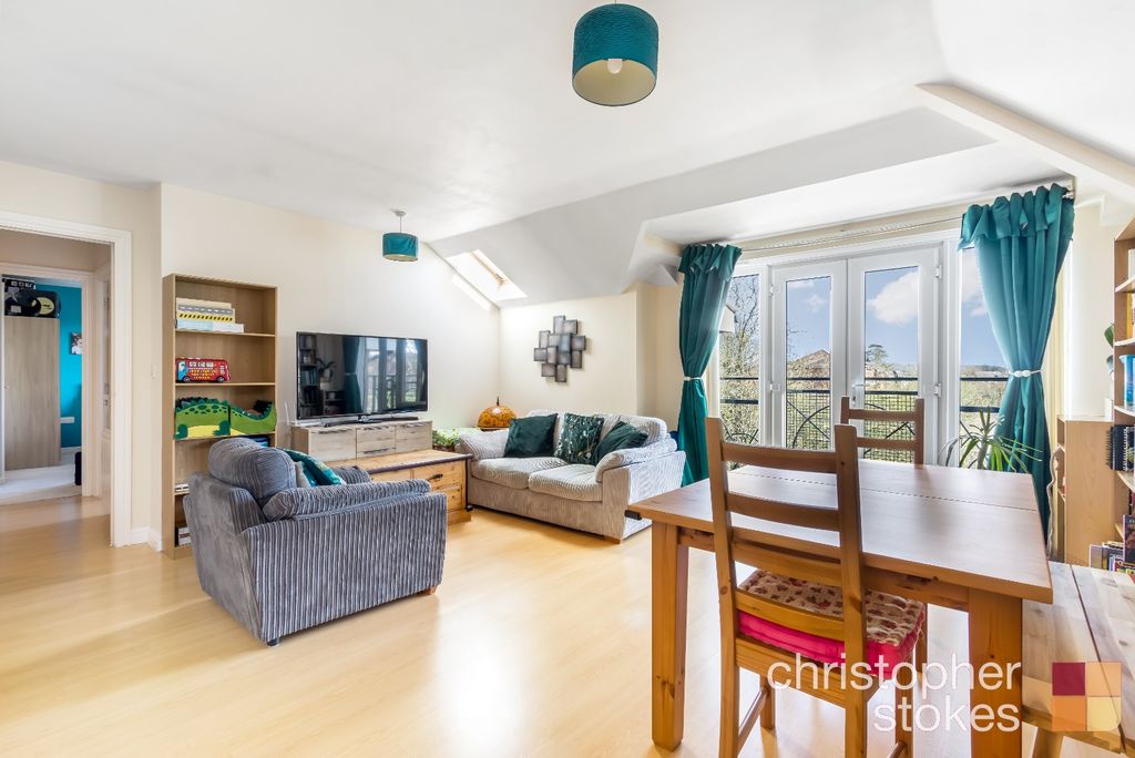 Property photo 2 of 17 4022434