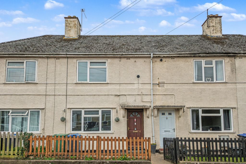 Property photo 1 of 17 19 Westmead Terrace, Chippenham, Wiltshire, Sn15 3Du