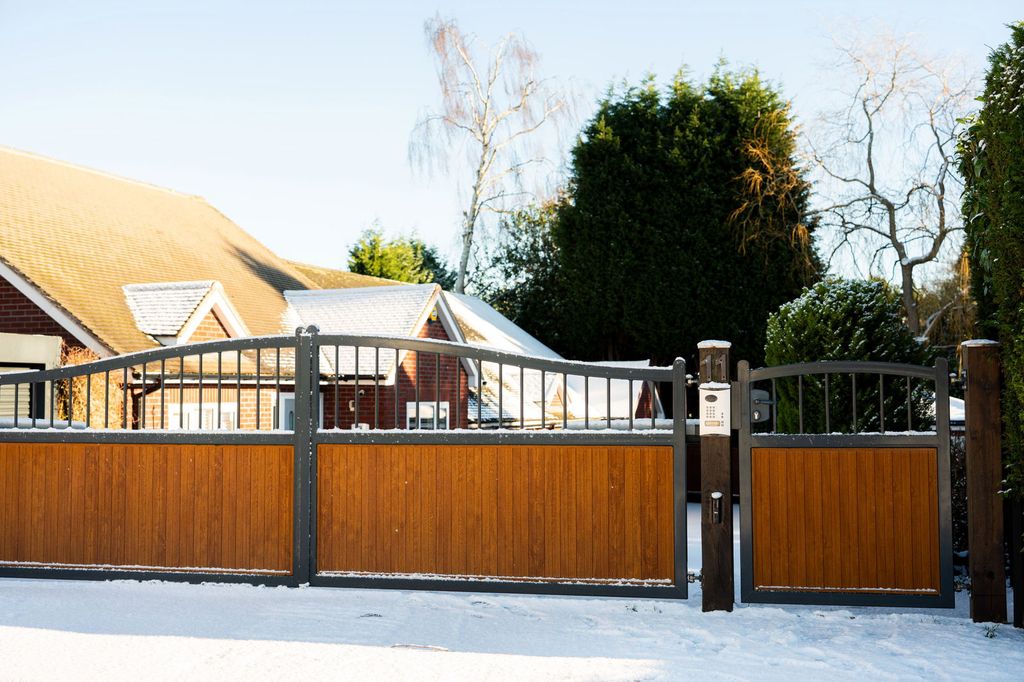 Property photo 3 of 31