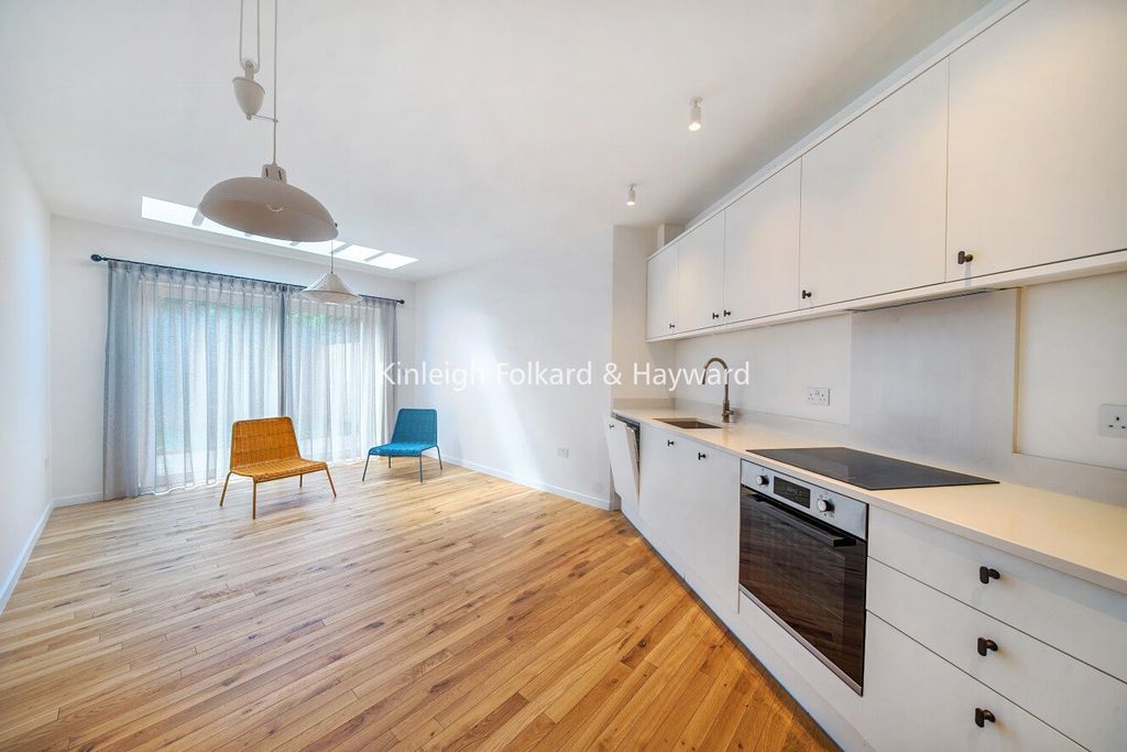 Property photo 1 of 10 Picture No. 04