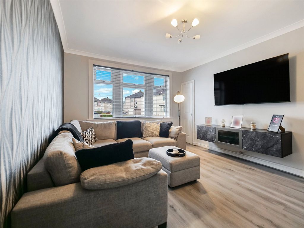 Property photo 2 of 18 Picture No. 03