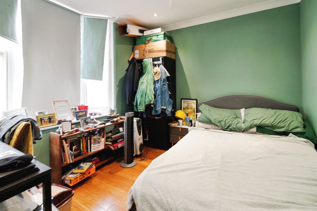 Property photo 3 of 12