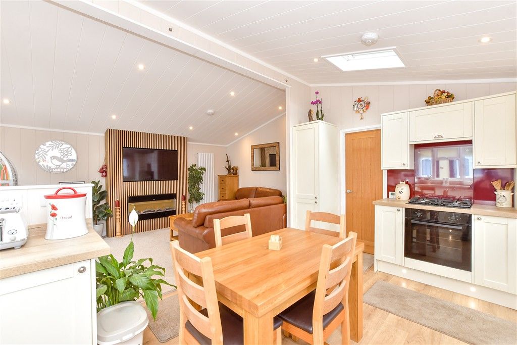 Property photo 3 of 13 Lounge/Diner/Kitchen