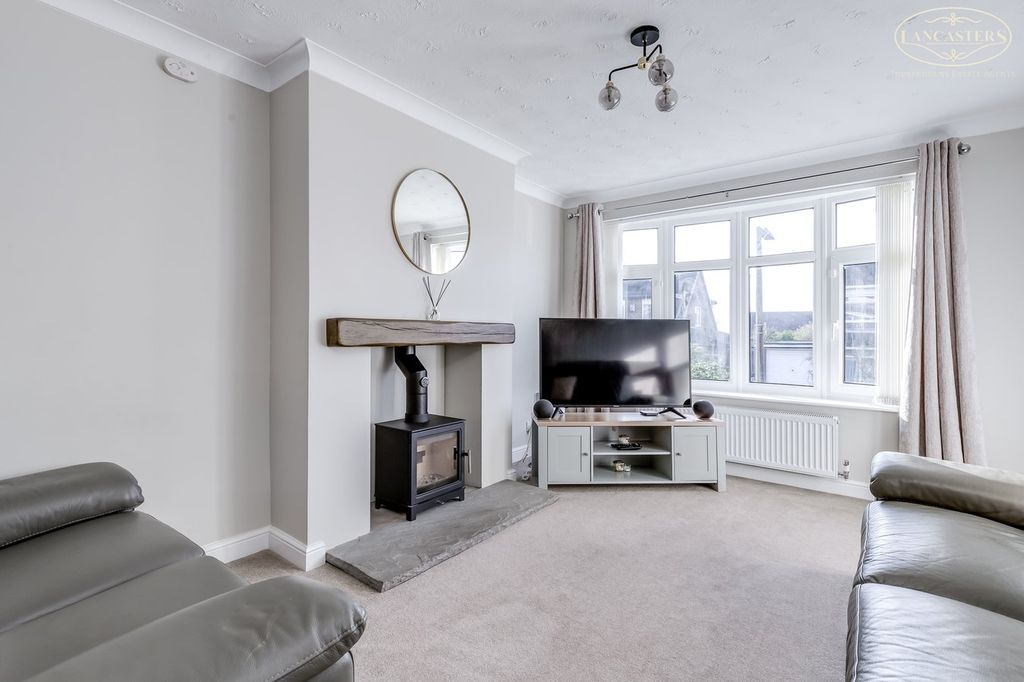 Property photo 2 of 18 Reception Room