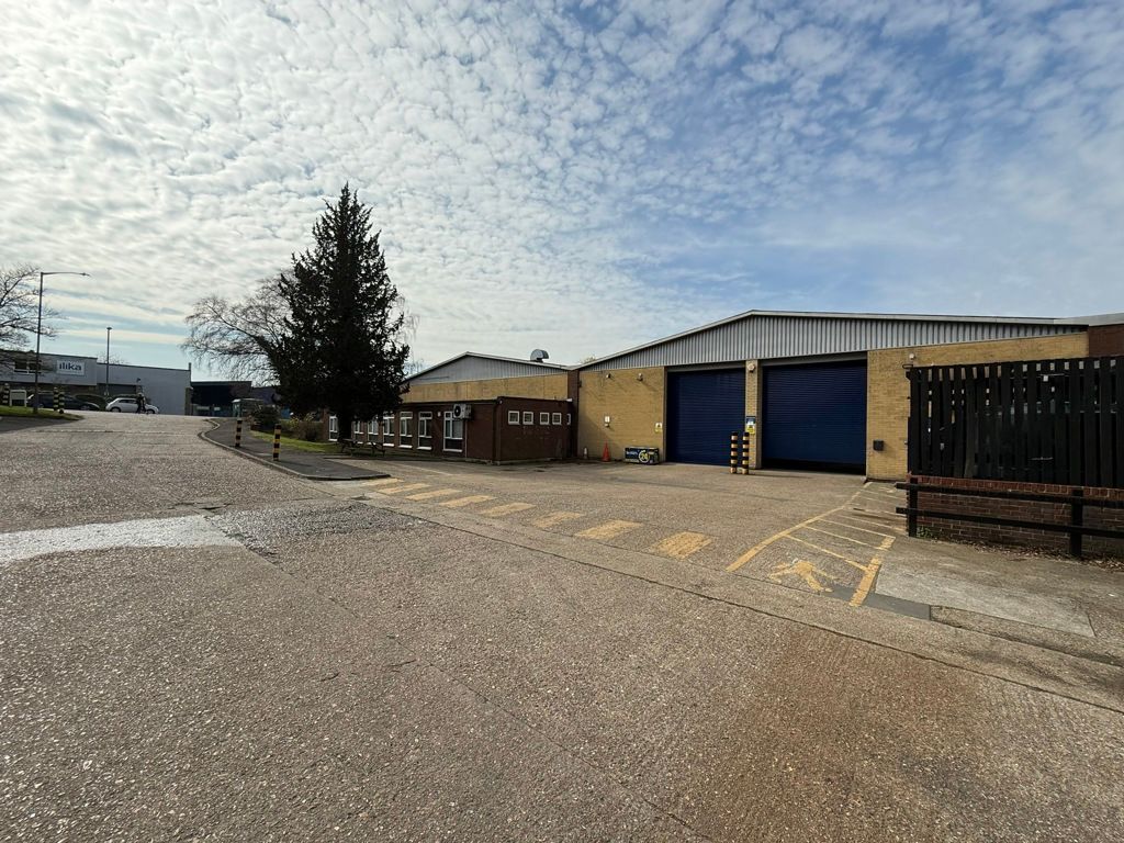 Property photo 3 of 11 Photo 4