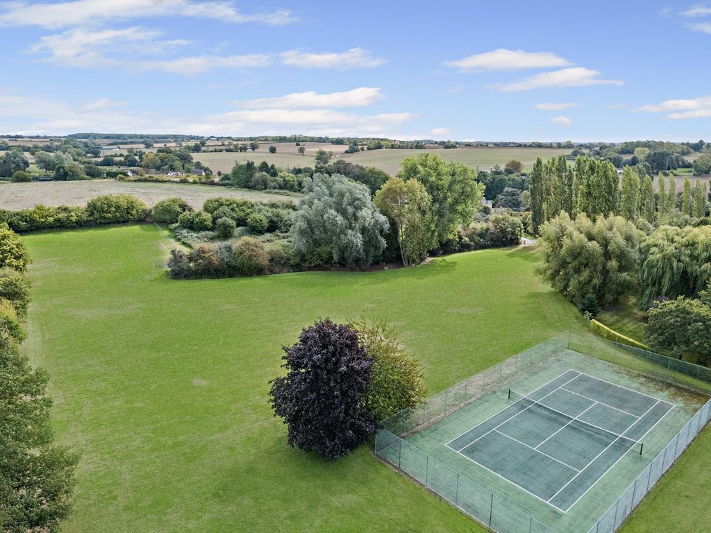 Property photo 3 of 18 Picture No. 14