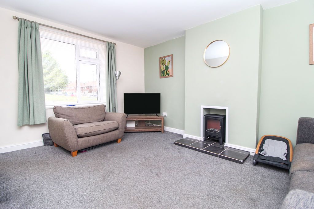 Property photo 3 of 15 Living Room