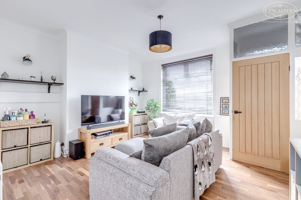 Property photo 2 of 16 Reception Room 1