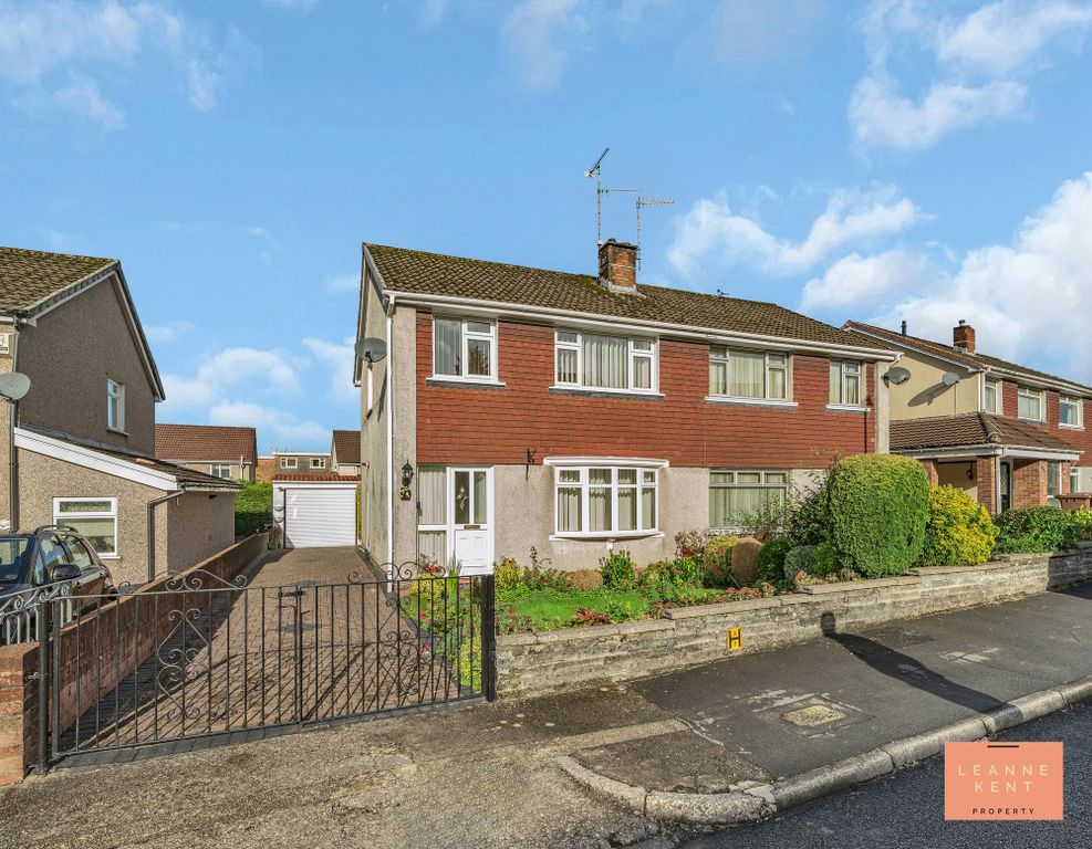 Property photo 1 of 33