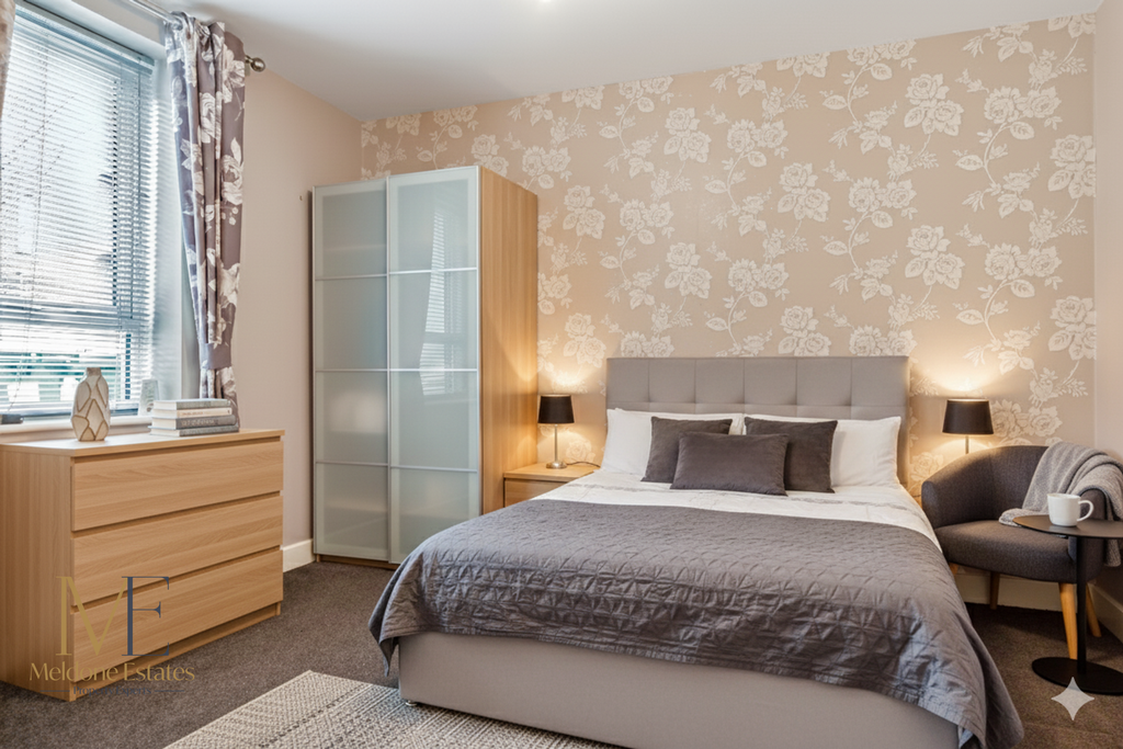 Property photo 1 of 18 Staged Bedroom_1