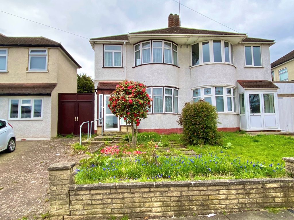 Property photo 1 of 17