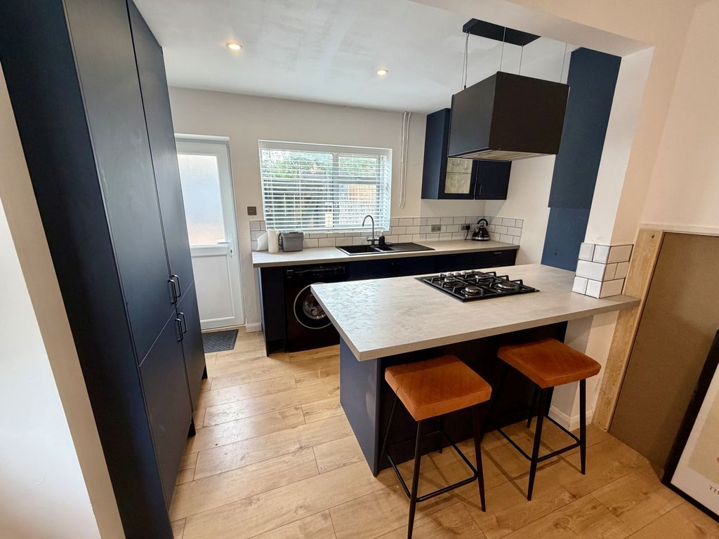 Property photo 3 of 12 Img_3264