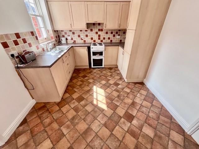 Property photo 2 of 12 Kitchen2.Jpg