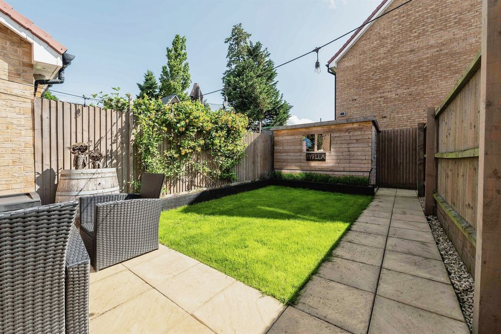 Property photo 2 of 14