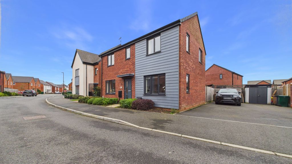 Property photo 1 of 30 4976042