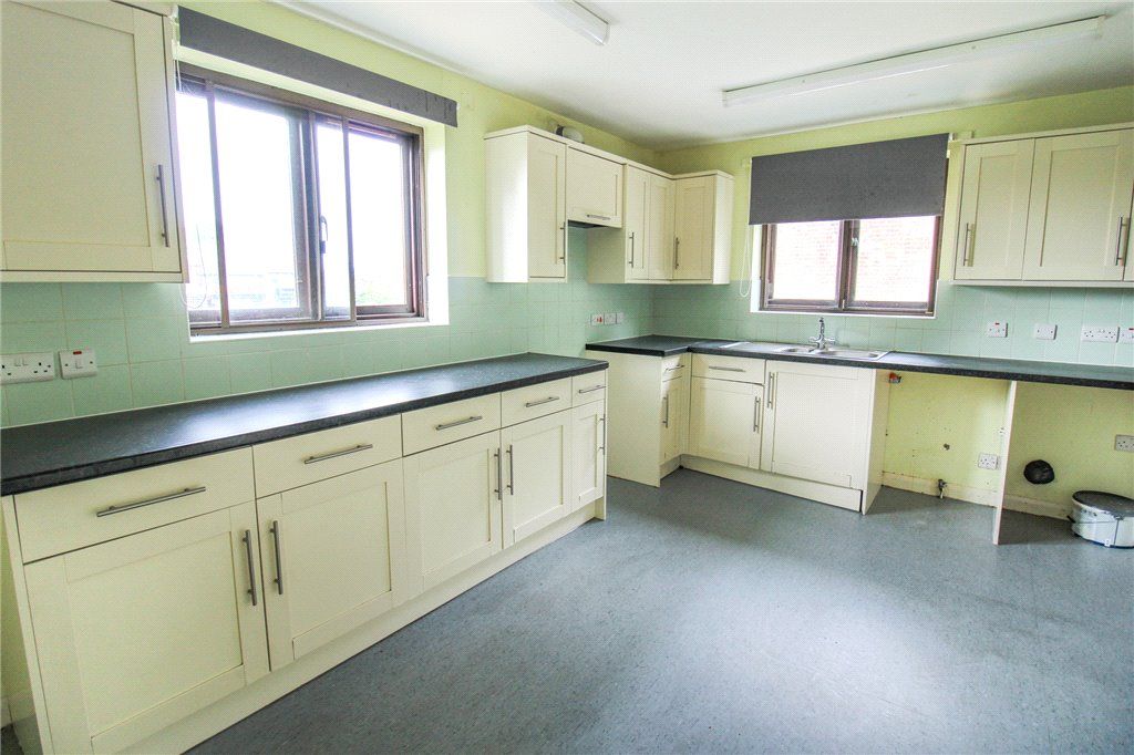 Property photo 2 of 23 Wyther Vicarage