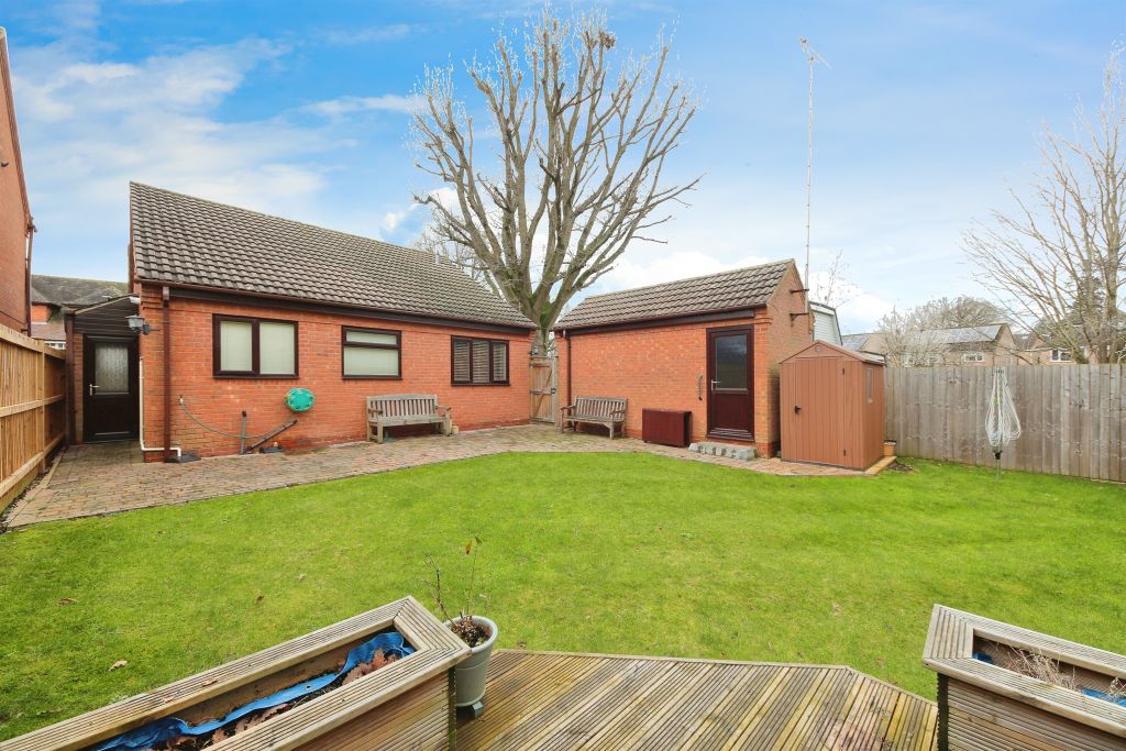 Property photo 1 of 17