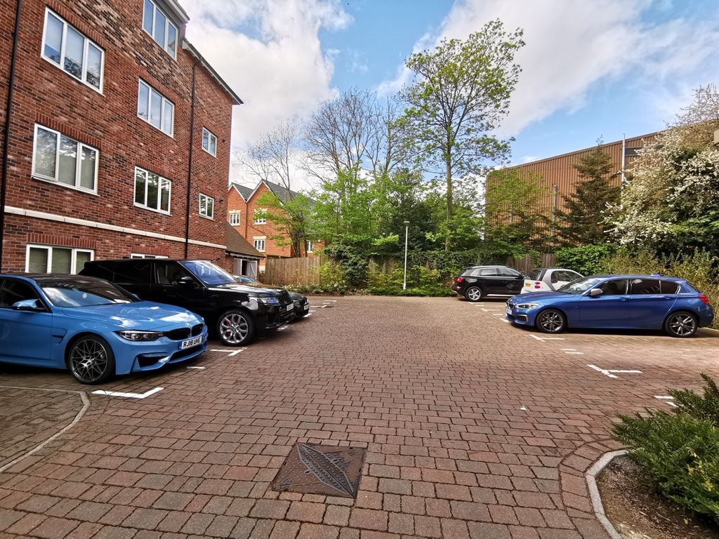 Property photo 2 of 9