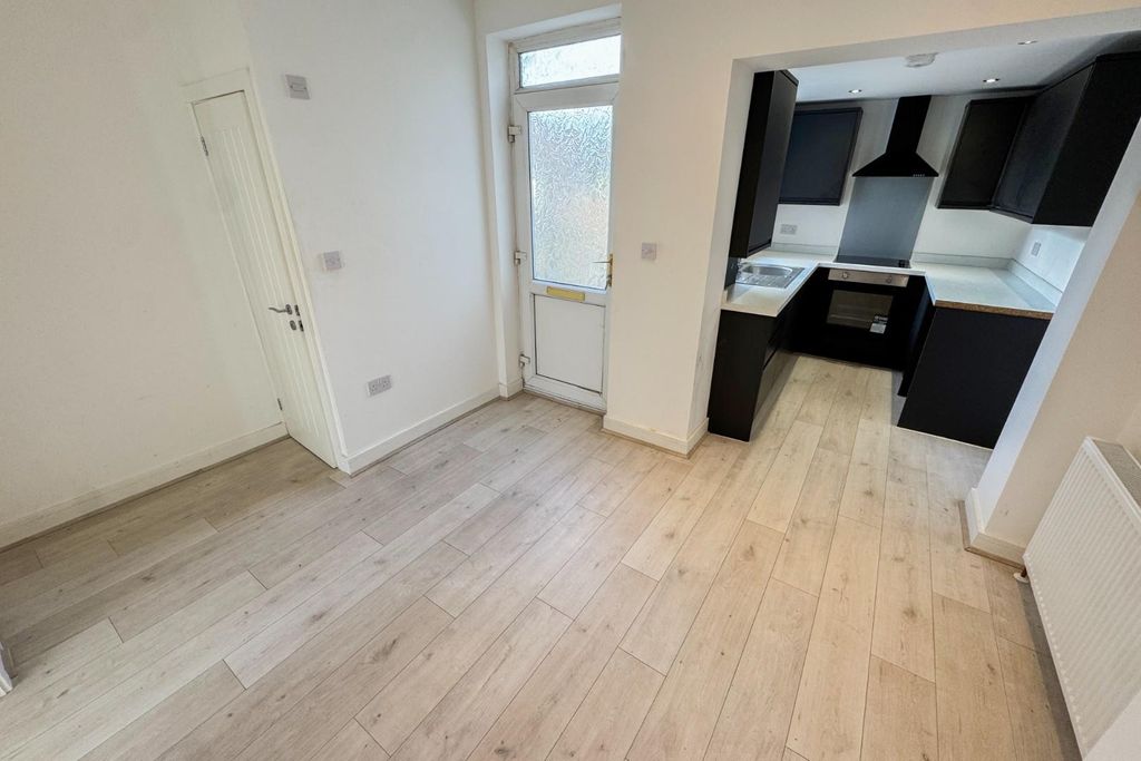 Property photo 2 of 14 2.Jpg