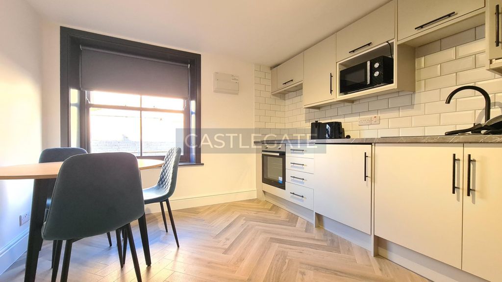 Property photo 1 of 8 20251202_104428