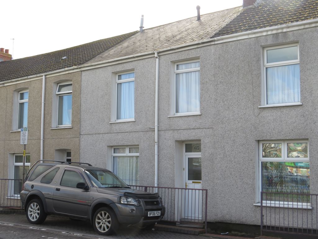 Property photo 1 of 28